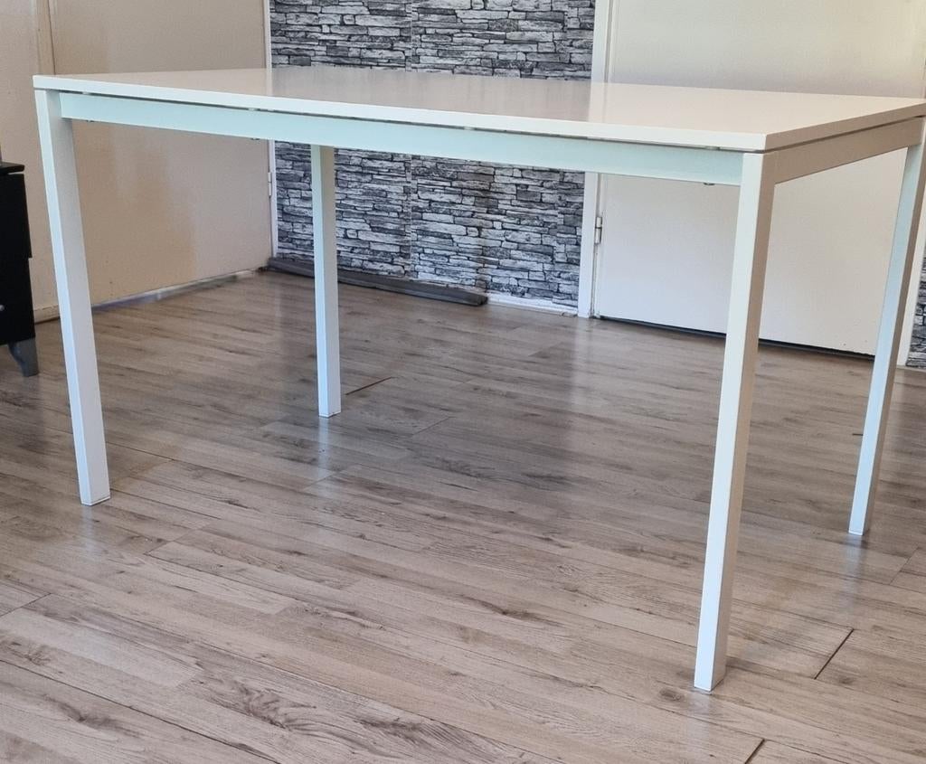 IKEA Melltrop eettafel - Wit, modern en compact 30 EURO, Huis en Inrichting, Tafels | Eettafels, Gebruikt, 50 tot 100 cm, 100 tot 150 cm