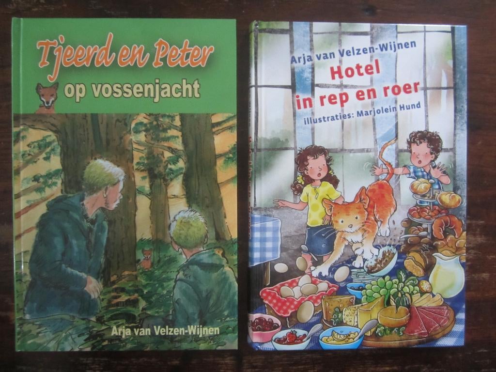 Arja van Velzen Wijnen Hotel rep/vol Tjeerd Peter vossenjach, Ophalen of Verzenden, Zo goed als nieuw, Fictie algemeen