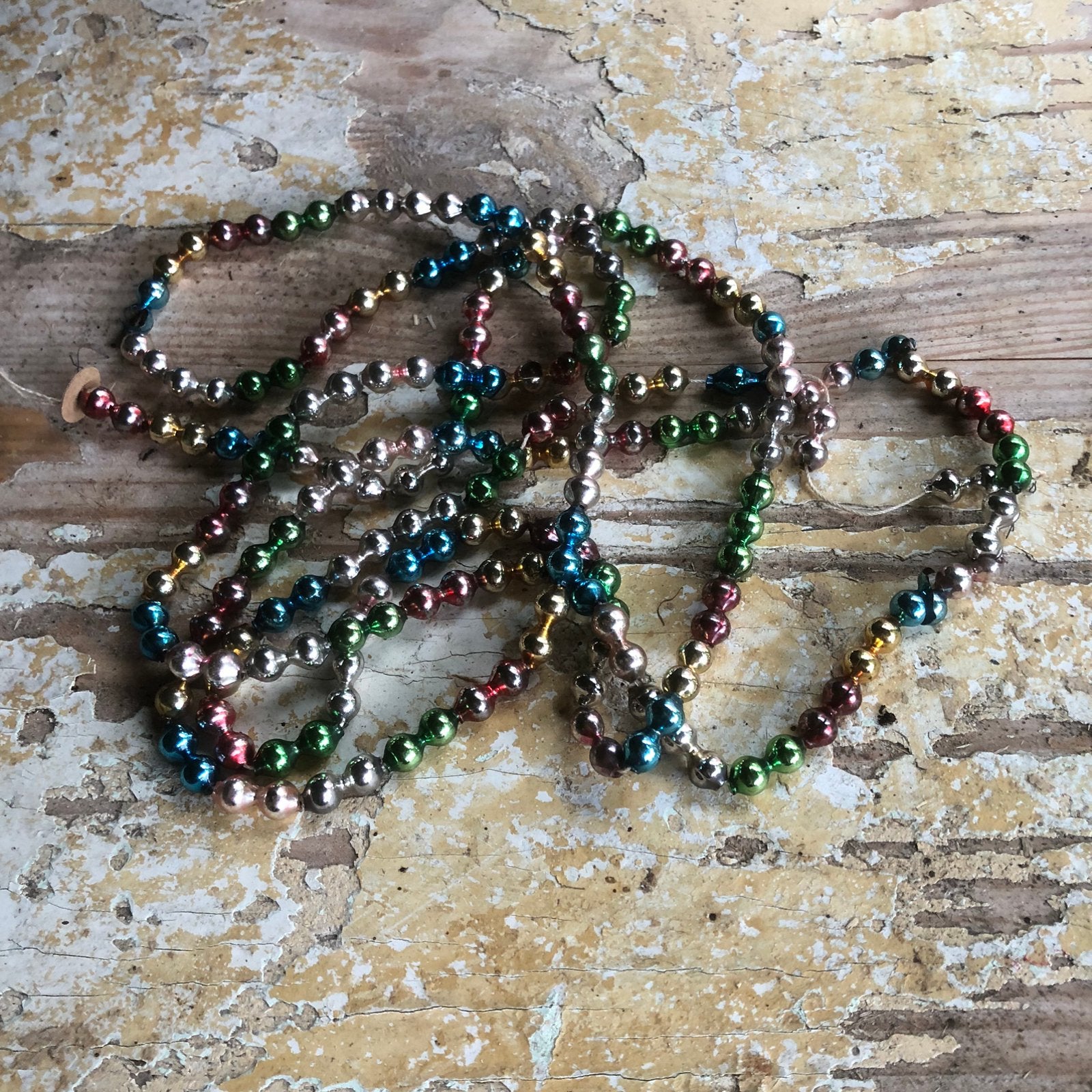 Gekleurde glazen kerstkralen ketting kleine kraaltjes, Ophalen of Verzenden