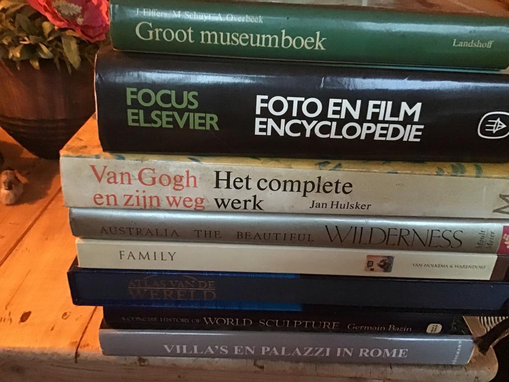 Groot museumboek - J. Effers, M. Schuyt, A. Overbeek, Boeken, Overige Boeken, Gelezen, Ophalen
