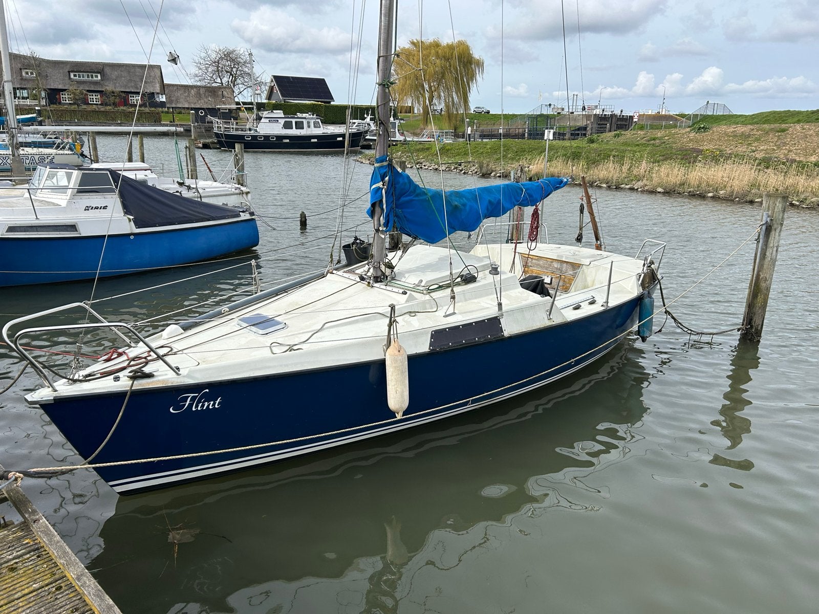 Zeiljacht 'Flint' met buitenboordmotor, Ophalen, Overige merken, Gebruikt, Kleine kruiser