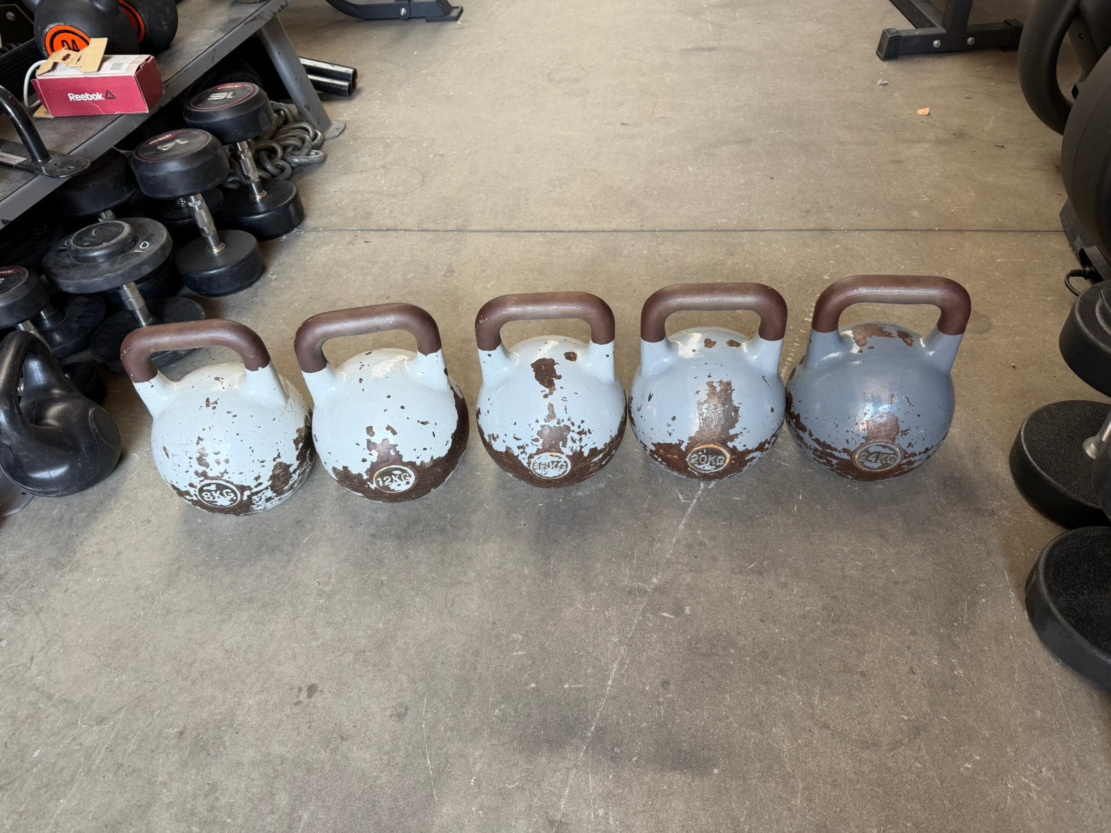 Competitie Kettlebells 8kg t/m 24kg, Sport en Fitness, Fitnessmaterialen, Ophalen, Zo goed als nieuw, Kettlebell