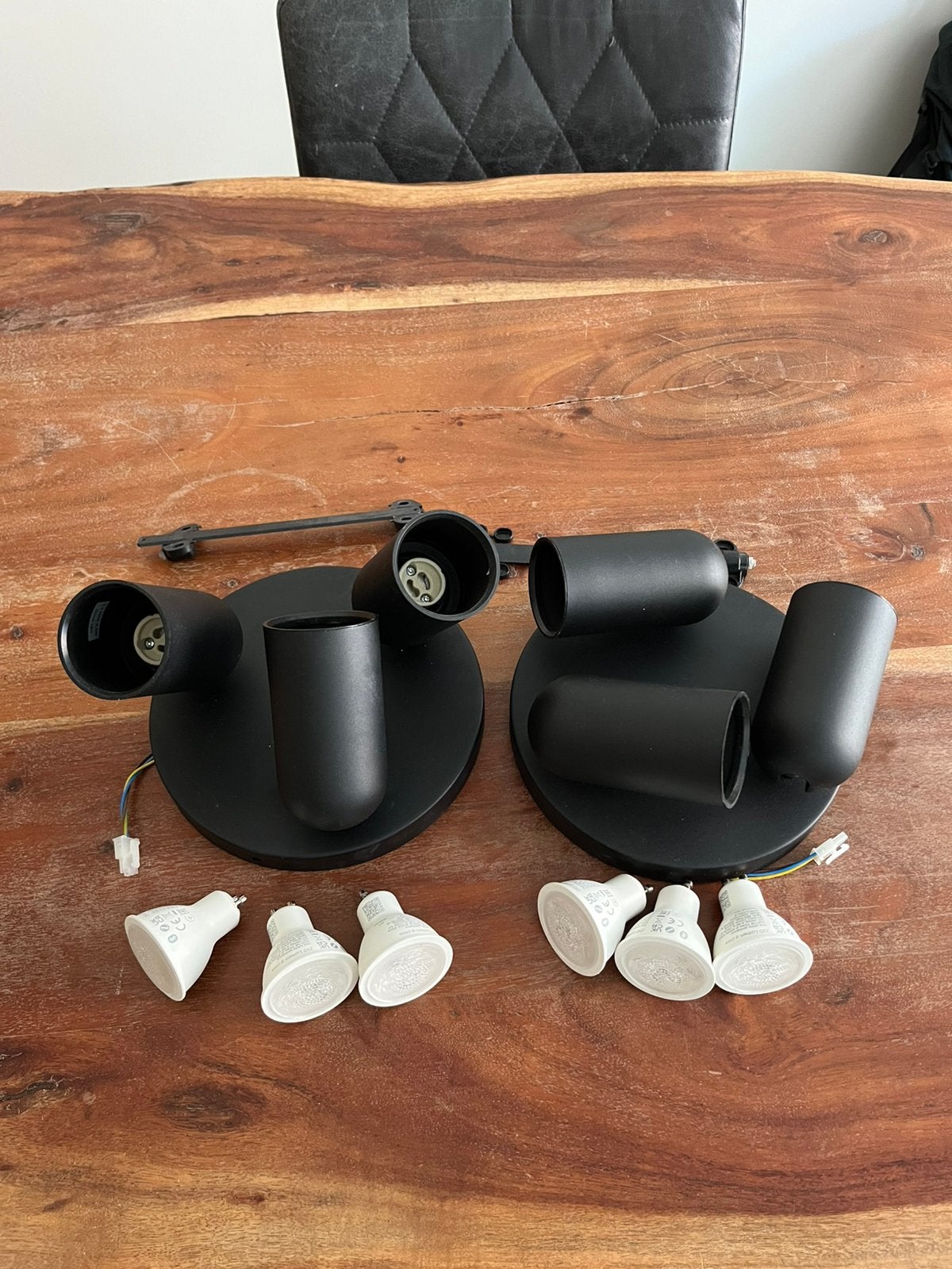 2x Philips Pongee 3-lichts plafondspot + 6x Philips Hue GU10, Ophalen, Zo goed als nieuw