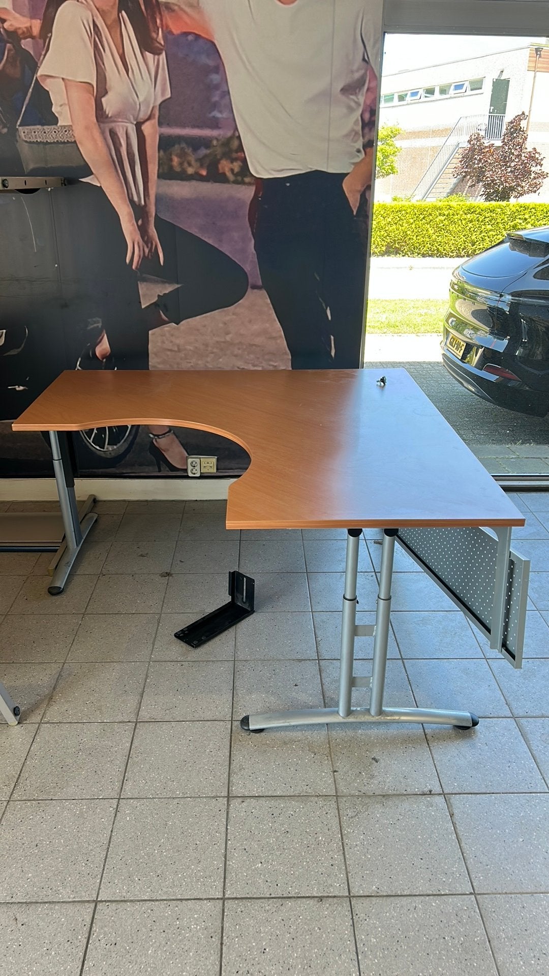 Bureau’s gratis ophalen!, Huis en Inrichting, Bureaus, Ophalen, Zo goed als nieuw