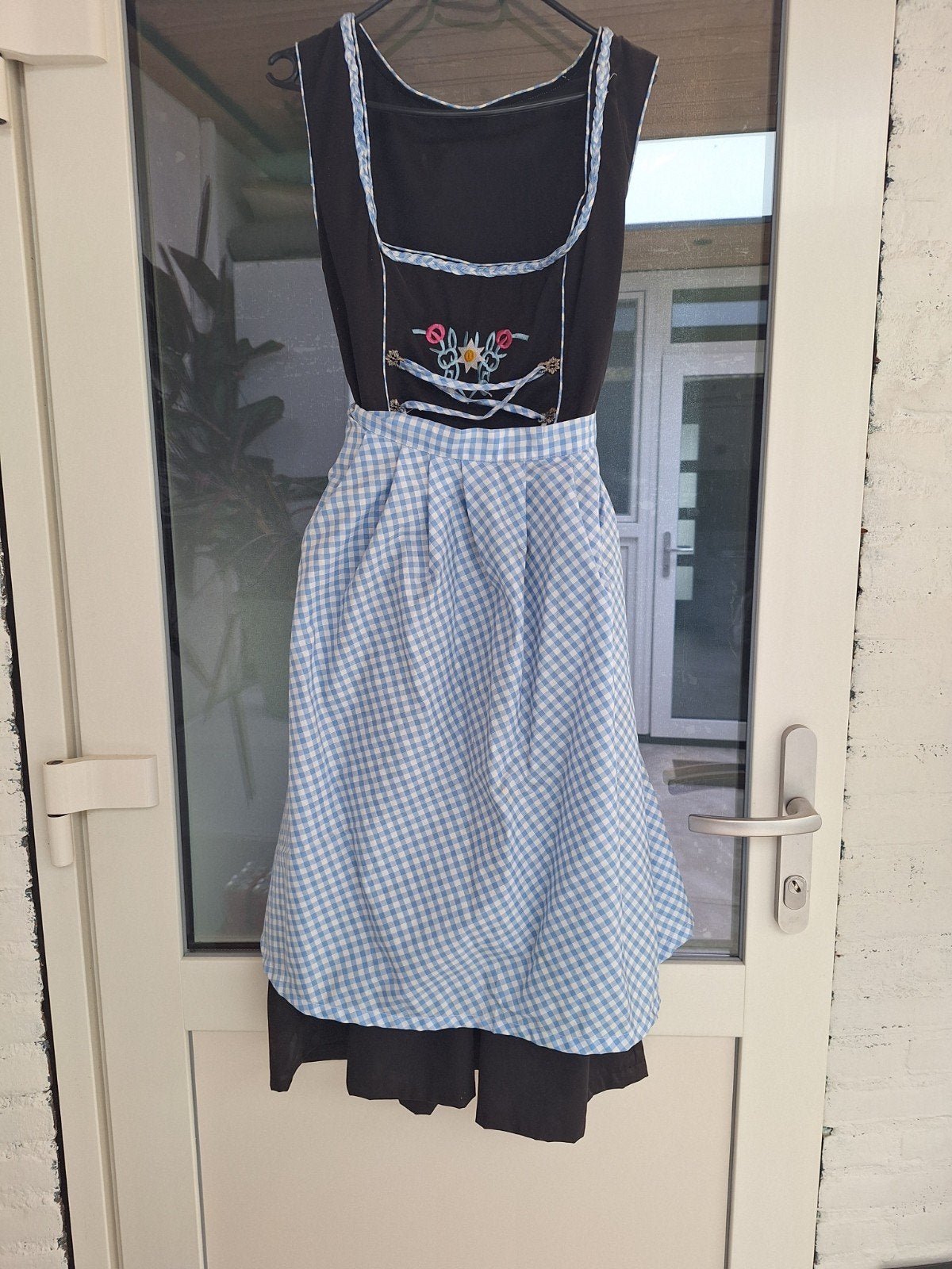 tiroler jurk, Ophalen, Gedragen, Maat 42/44 (L), Carnaval