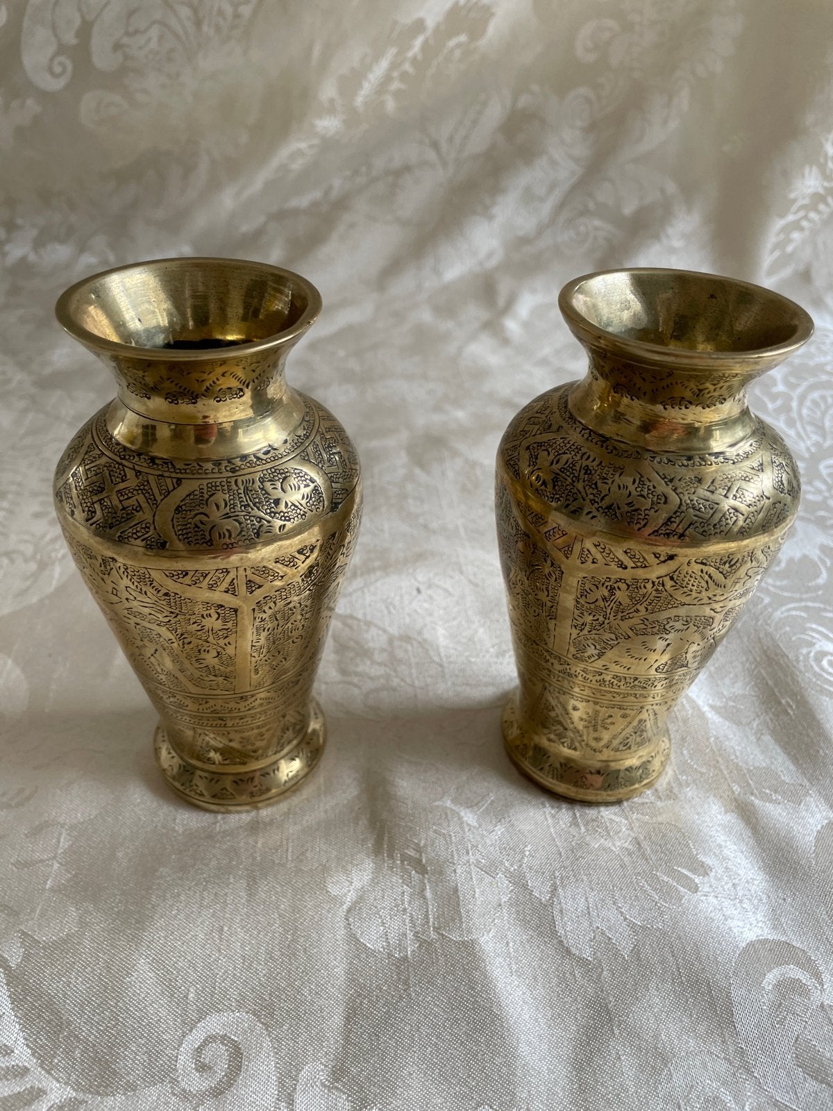 Set van 2 vintage gegraveerde messing vazen, Ophalen of Verzenden