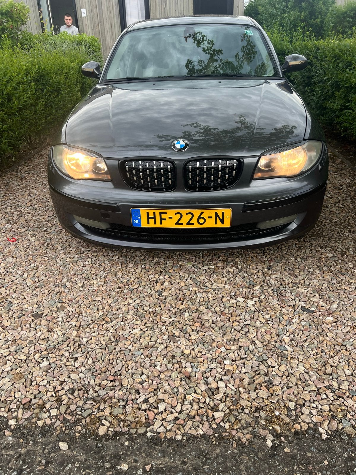 BMW 1-Serie 2.0 118I 5DR AUT 2007 Grijs, Auto's, Achterwielaandrijving, 1995 cc, 650 kg, 1275 kg