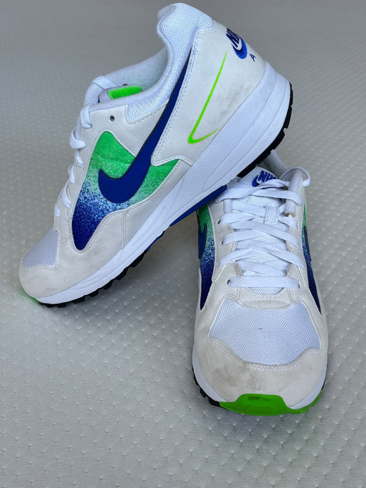Nike Air Skylon II Maat 44. White/Hyper Royal Green Strike, Ophalen of Verzenden, Gedragen, Wit, Sportschoenen