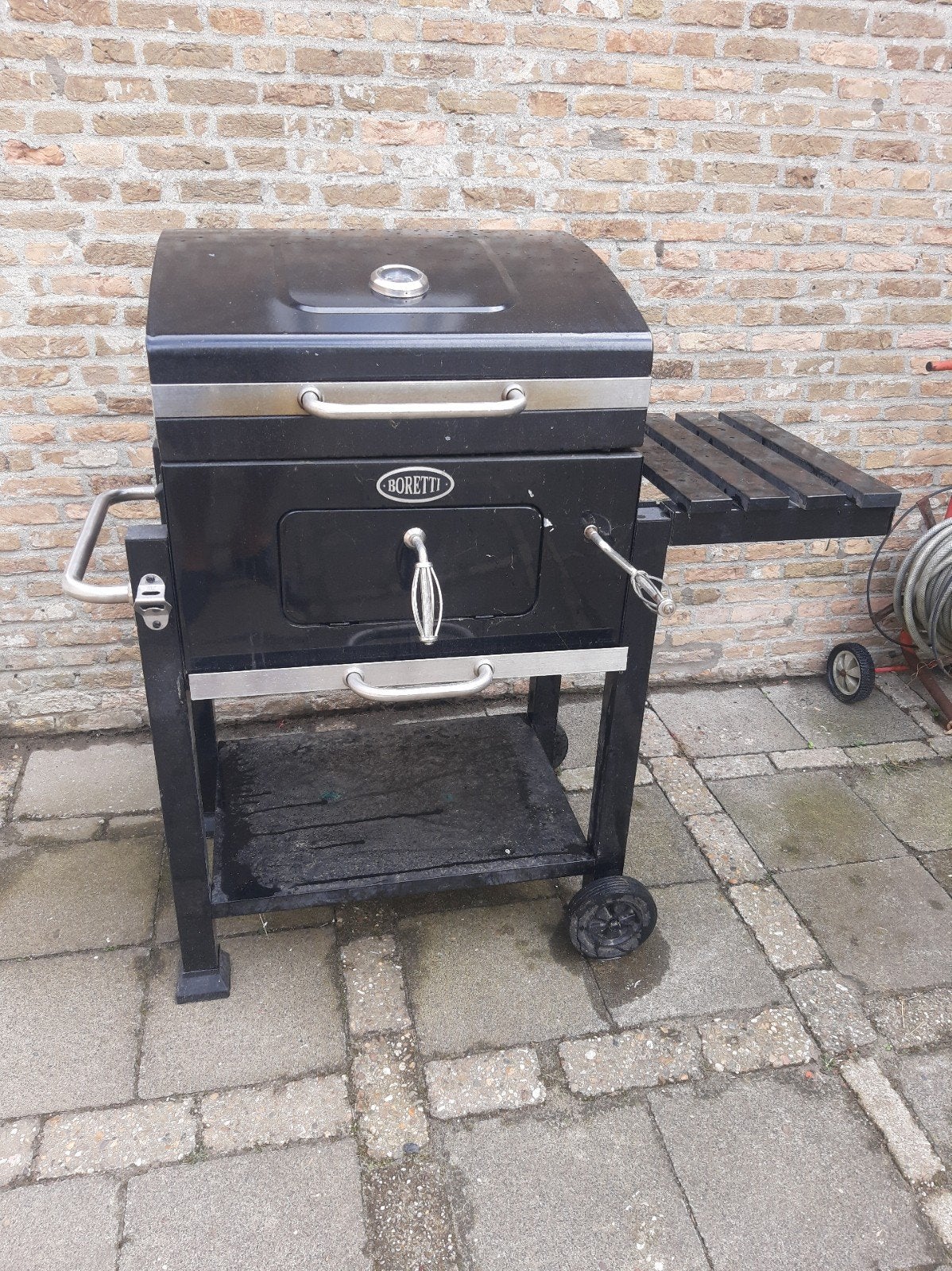 Boretti Houtskool BBQ met Thermometer en Zijtafel, Tuin en Terras, Barbecue-accessoires, Ophalen, Gebruikt, Boretti