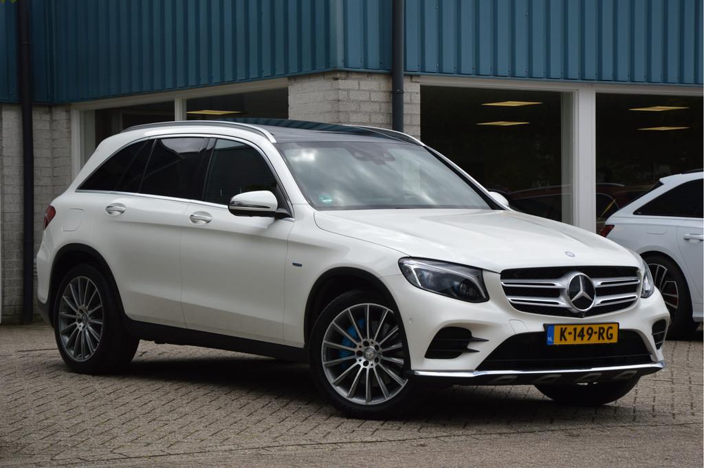 Mercedes-Benz GLC 350e 4MATIC | AMG-LINE | PANODAK | LUCHTVE, Auto's, Mercedes-Benz, Automaat, 12 maanden, Gebruikt, Euro 6