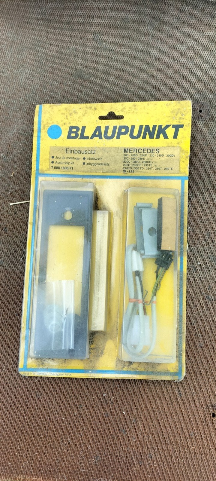 Blaupunkt inbouwset Mercedes W123 - Nieuw in verpakking, Ophalen of Verzenden