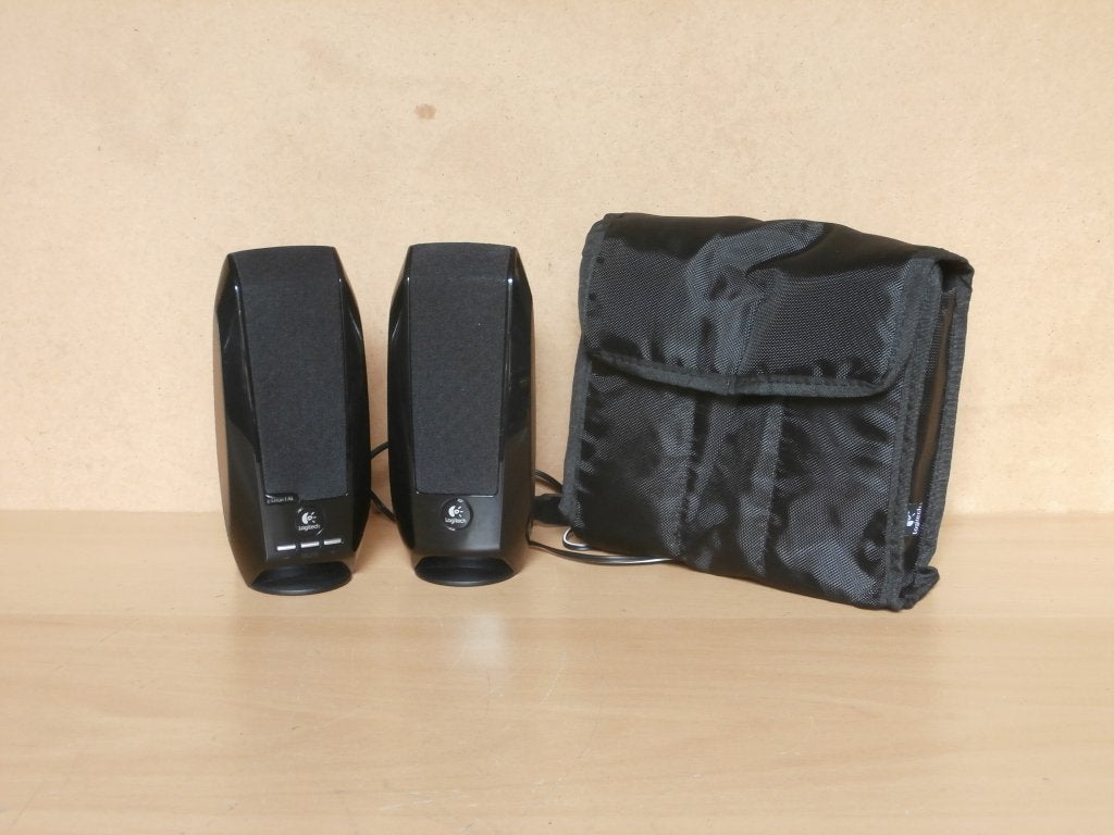 Logitech's S-150 2.0-stereo speaker systeem speakerset tasje, Computers en Software, Pc speakers, Ophalen of Verzenden, Gebruikt