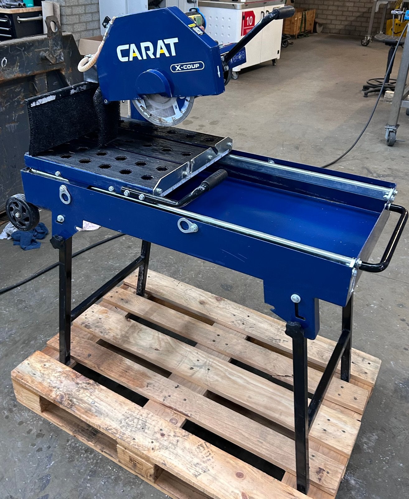TE HUUR: Carat X-Coup 350 Steenzaagmachine, Ophalen, Nieuw