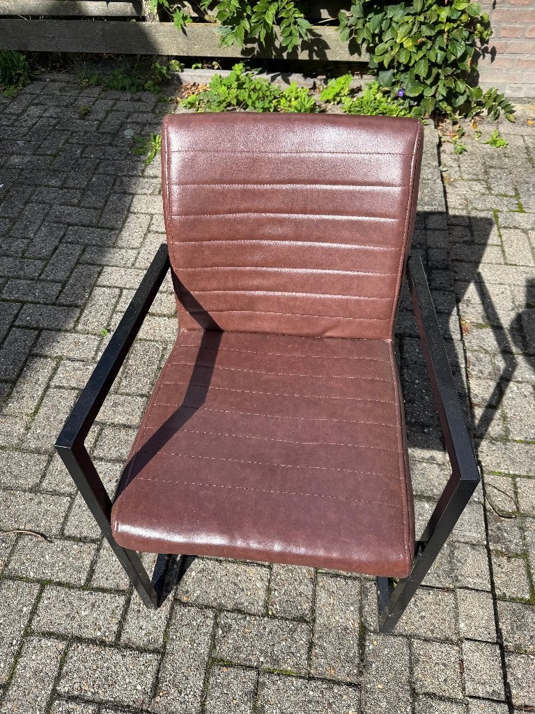 Cantilever Stoel, Ophalen, Gebruikt, Bruin, Eén