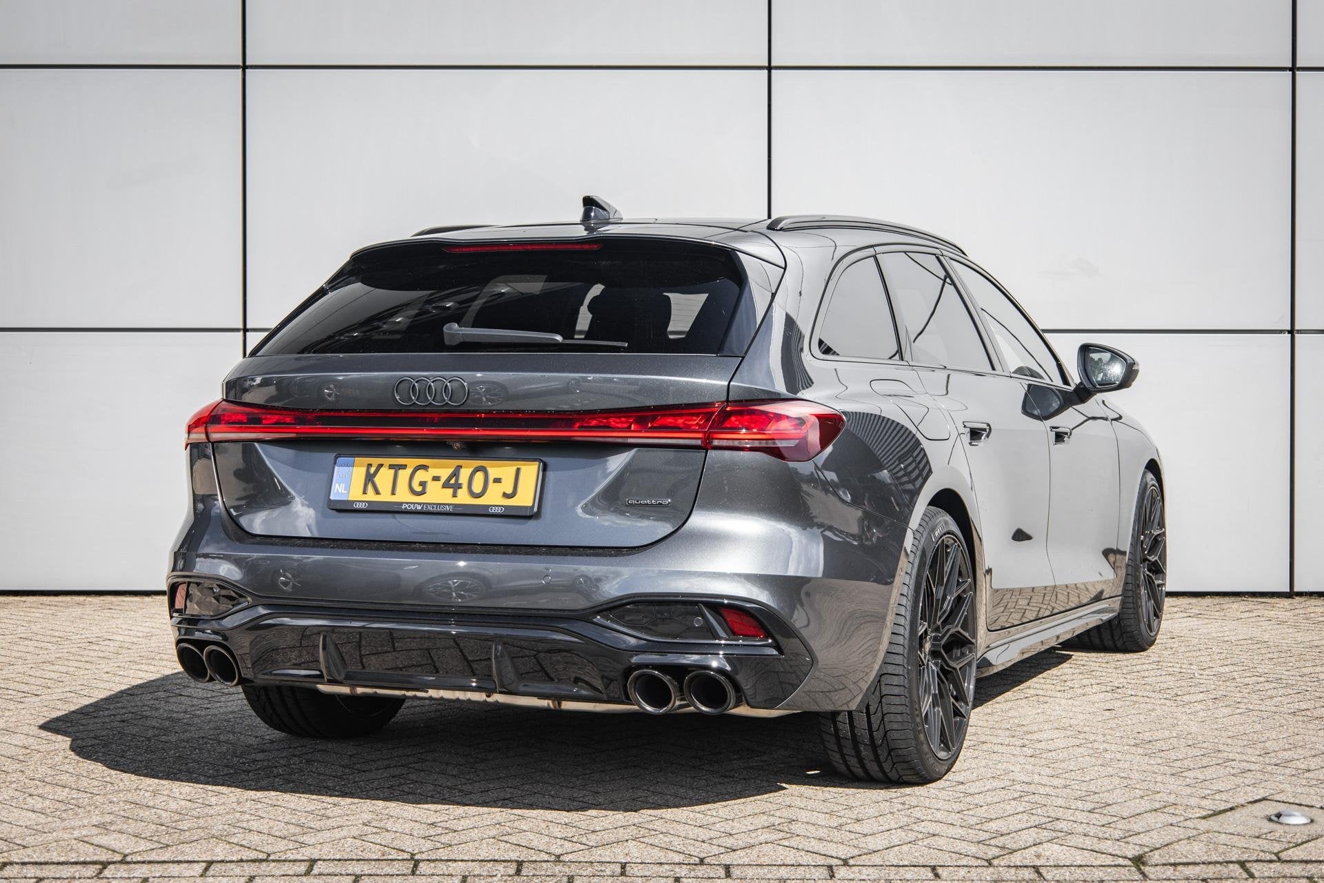 Audi A5 Avant 2.0 e-hybrid 367pk quattro S edition Competiti, Automaat, 4 cilinders, 150 min, 26 kWh