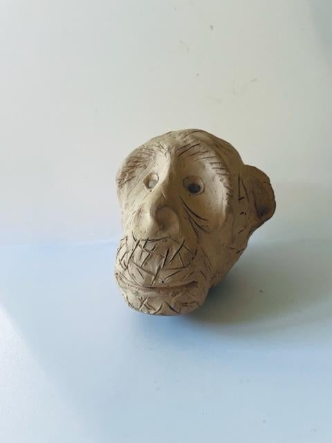 Heel leuk terracotta beeldje van een apenkop., Ophalen, Zo goed als nieuw, Steen, Aardewerk of Keramiek, Dier