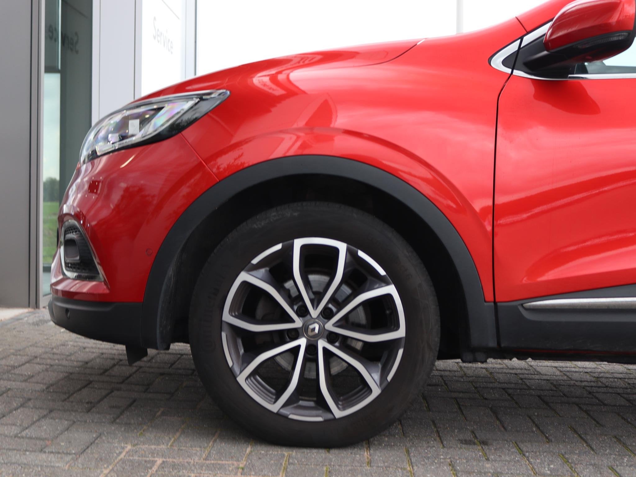 Renault Kadjar 1.3 TCe 160 pk Intens | Trekhaak | Navigatie, Auto's, Kadjar, Gebruikt, 4 cilinders, 715 kg