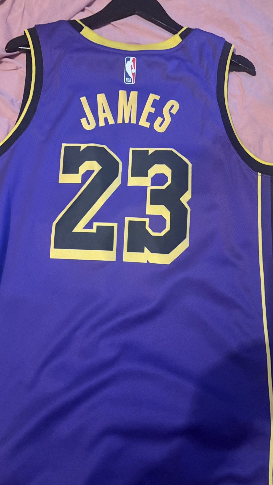 Jordan Lakers shirt 23 mouwloos Maat XL, Sport en Fitness, Basketbal, Ophalen of Verzenden, Zo goed als nieuw, Kleding