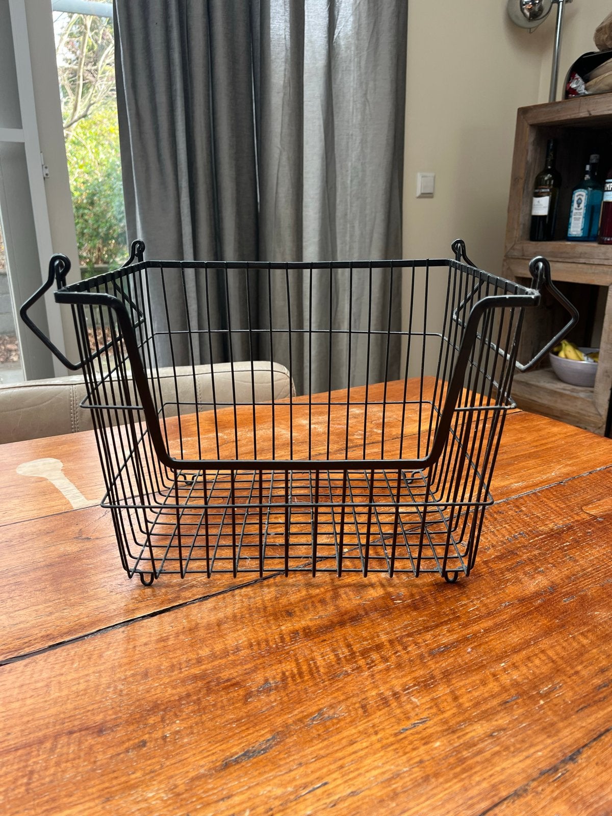Zwart metalen opbergmand - stapelbaar, Ophalen, Minder dan 50 cm, Gebruikt, Metaal