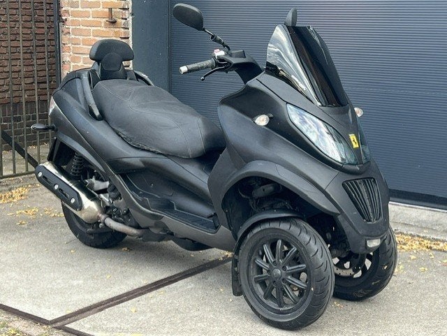 Piaggio 400 LT MP3, Scooter, 399 cc, Info@piaggio.nl, Automaat
