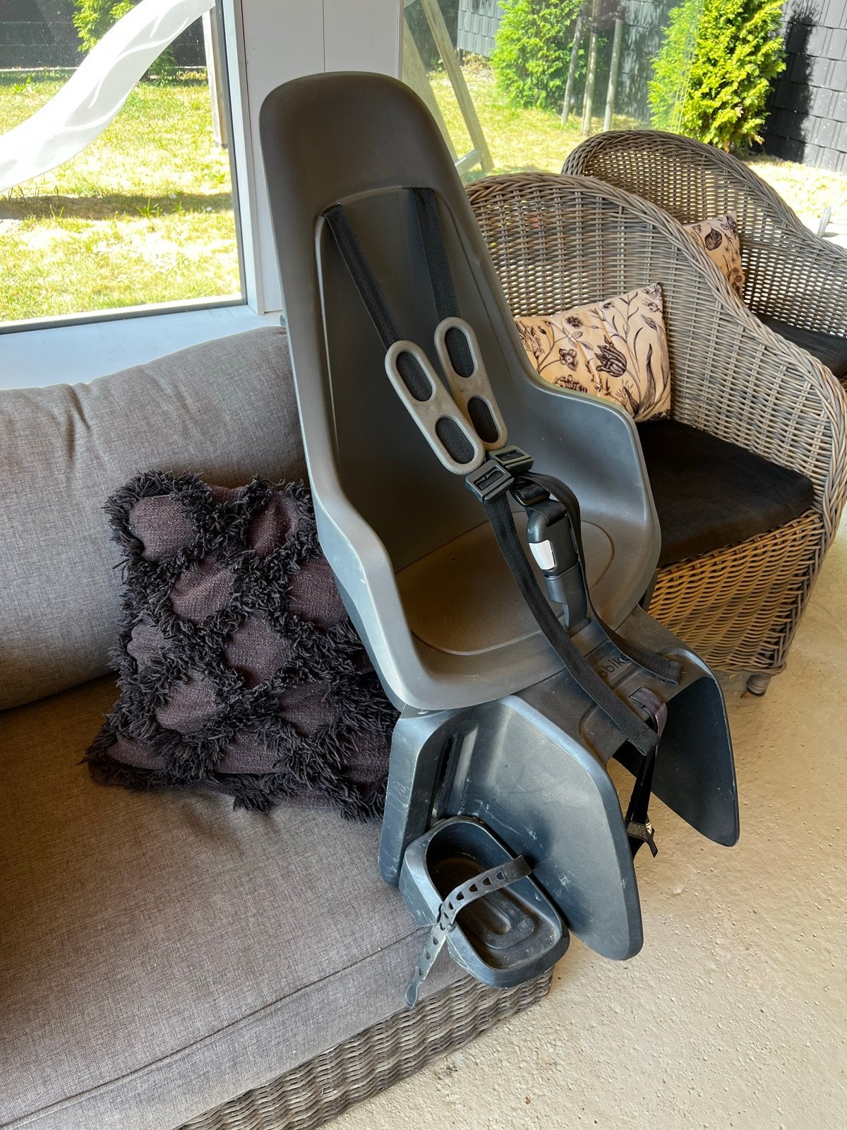 Bobike One Maxi Fietsstoel Achter - Urban Grey, Fietsen en Brommers, Fietsaccessoires | Fietsstoeltjes, Ophalen, Achterzitje, Voetsteuntjes