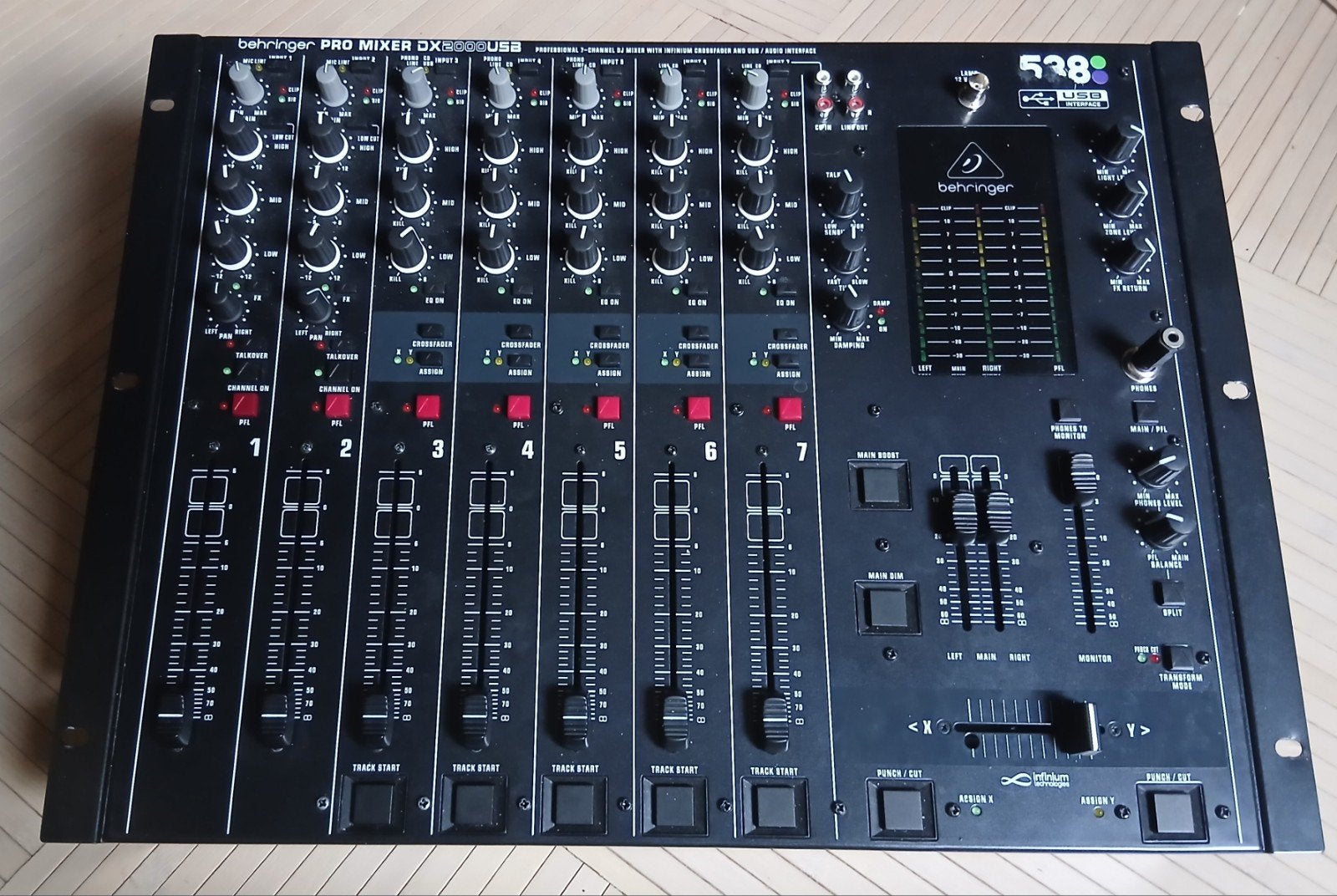 Behringer PRO MIXER DX2000USB, Muziek en Instrumenten, Ophalen of Verzenden, Gebruikt, 5 tot 10 kanalen, Microfooningang