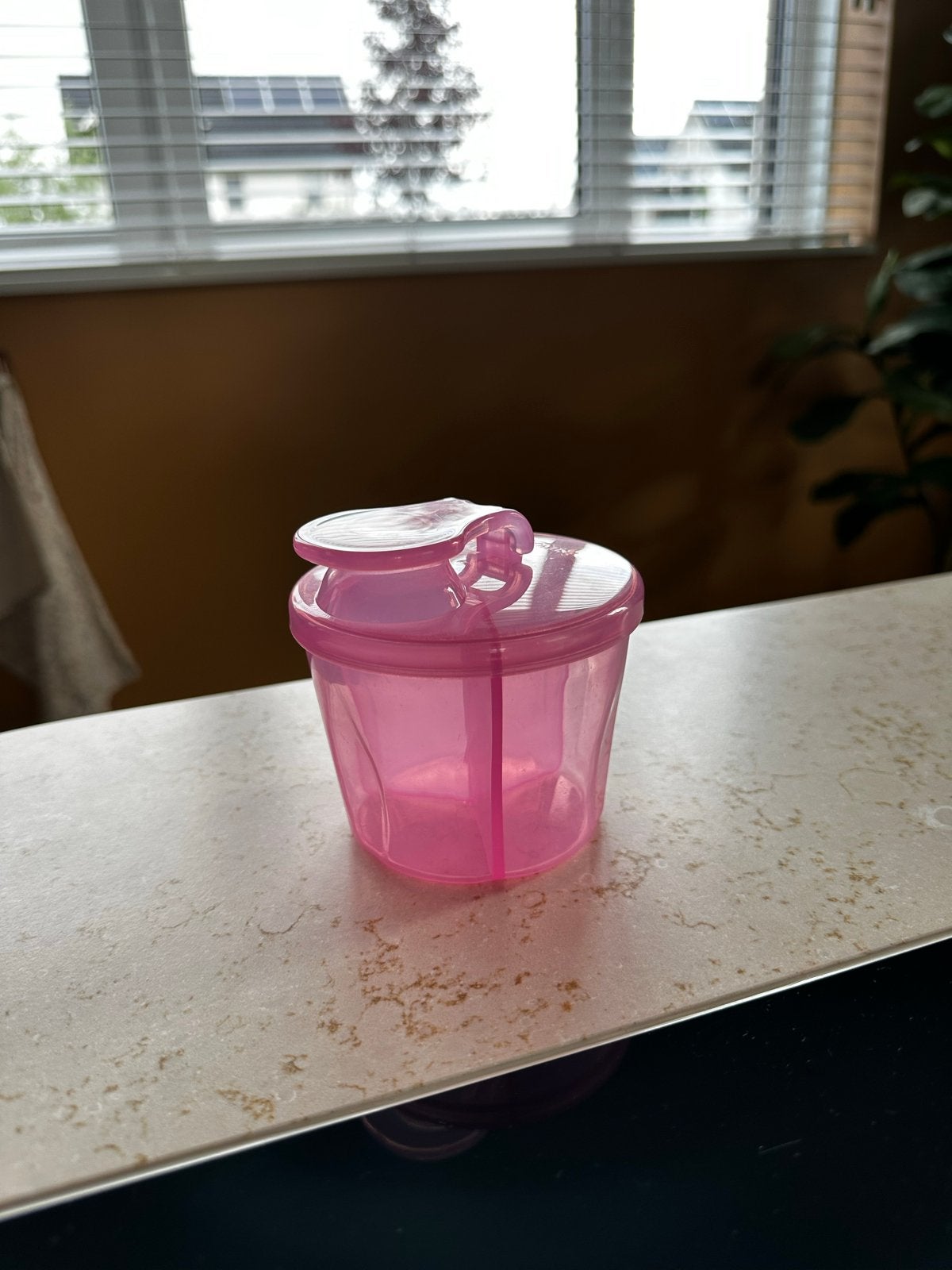 Roze Dr Brown’s melkpoederverdeler dispenser, Ophalen, Gebruikt, Bewaarbakje, Dr. Brown's