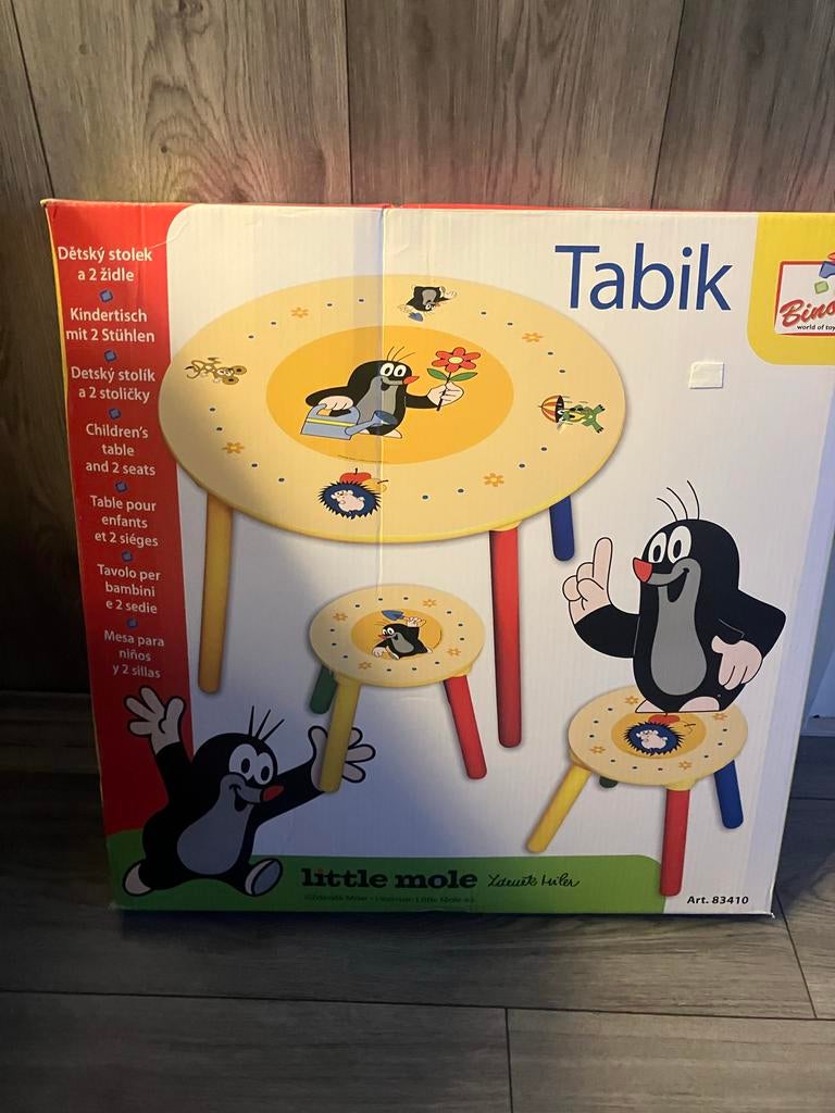 Kinder tafeltje en 2 krukjes - Nieuw in doos, Ophalen of Verzenden, Nieuw, Tafel(s) en Stoel(en)