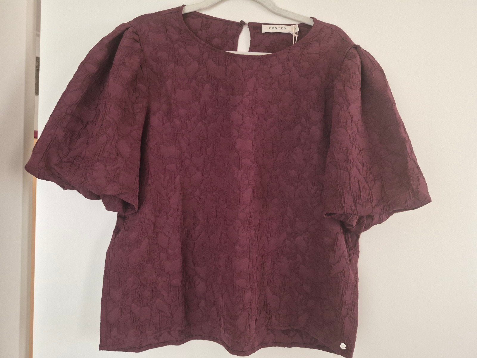 Te Koop mooie bordeauxrode top maat XL, Maat 42/44 (L), Nieuw, Ophalen of Verzenden, Korte mouw