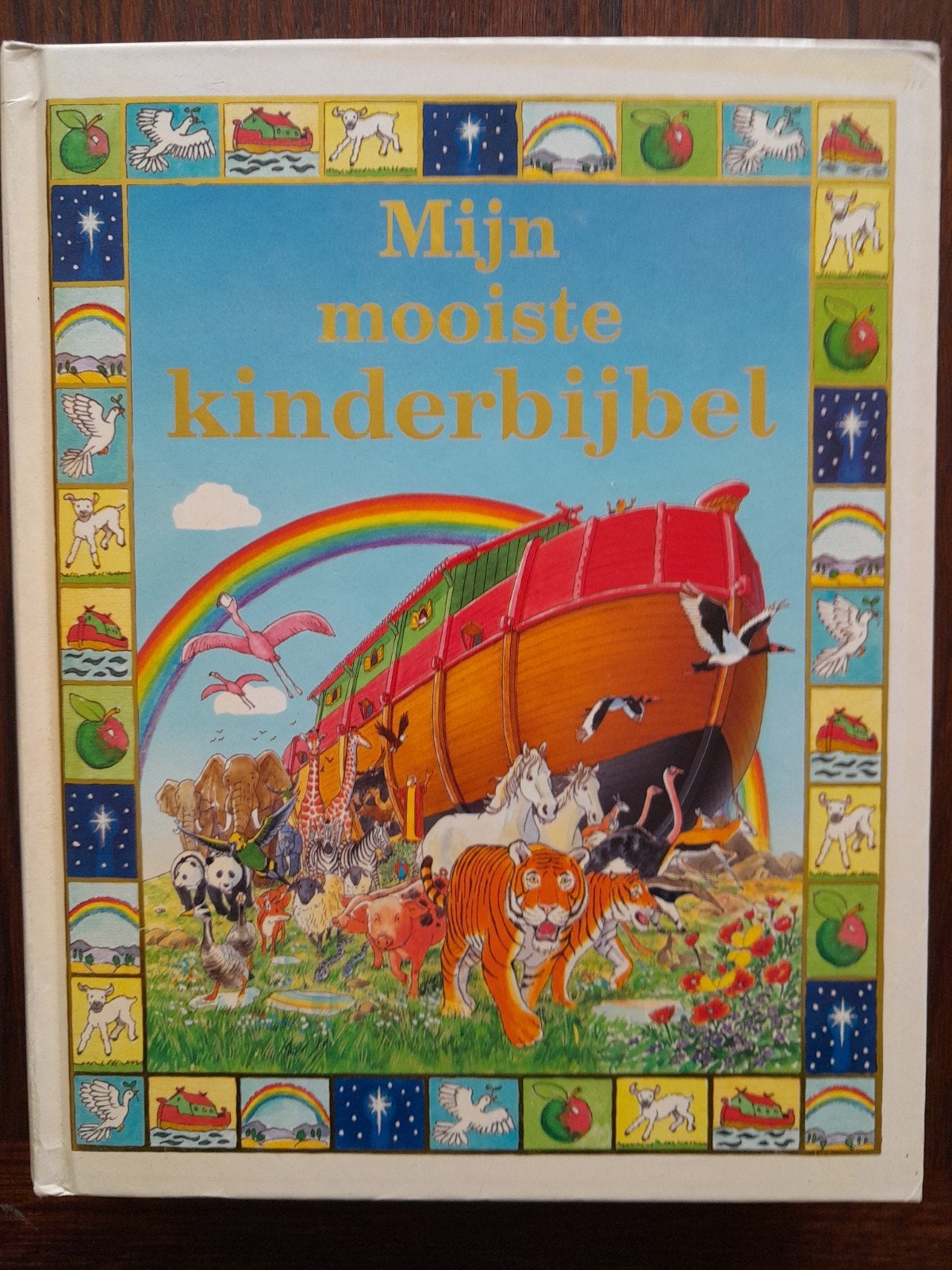 Mijn mooiste kinderbijbel, Ophalen of Verzenden, Zo goed als nieuw