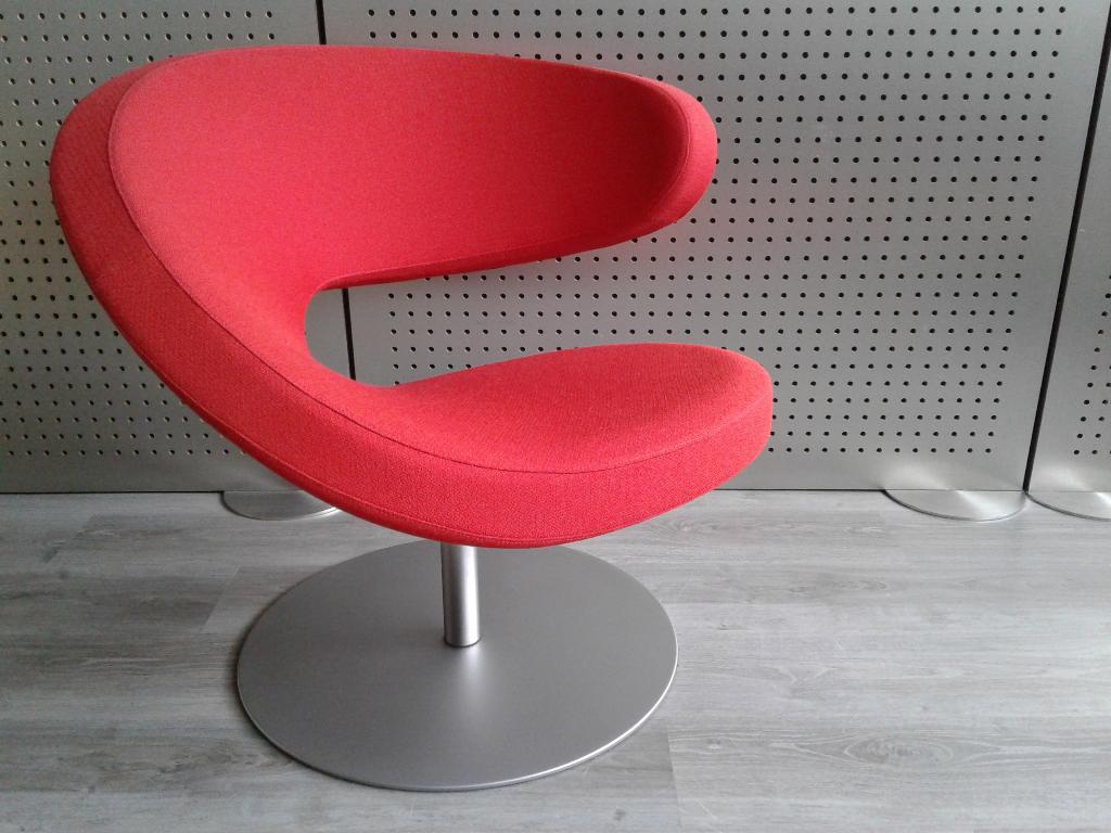 Variér (Stokke) Peel Club (Rood), Prachtig!, Huis en Inrichting, Fauteuils, Overige materialen, Ophalen of Verzenden, Zo goed als nieuw