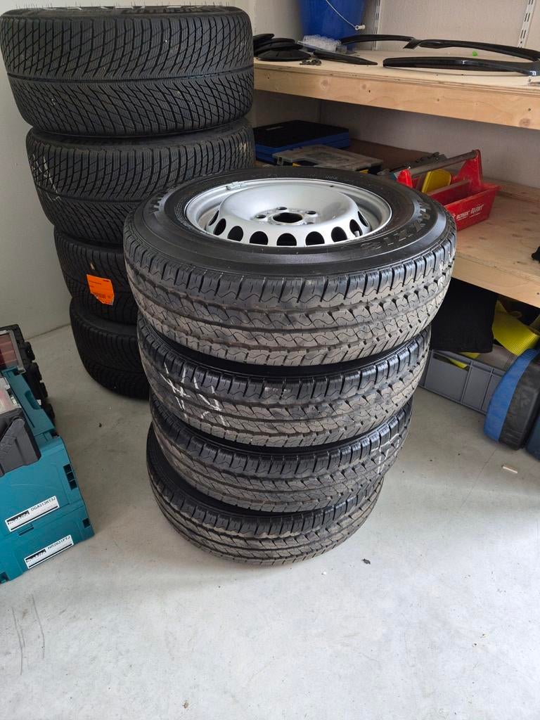 Nieuwe banden met velgen voor VW Crafter 205/75R16C, Auto-onderdelen, Banden en Velgen, Bestelwagen, 16 inch, Banden en Velgen