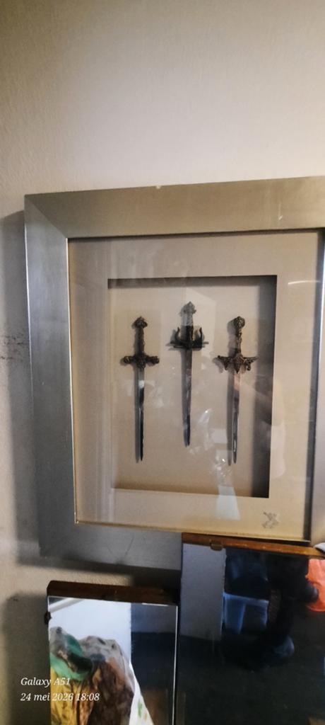 Schilderij met sier dolken, Antiek en Kunst, Ophalen