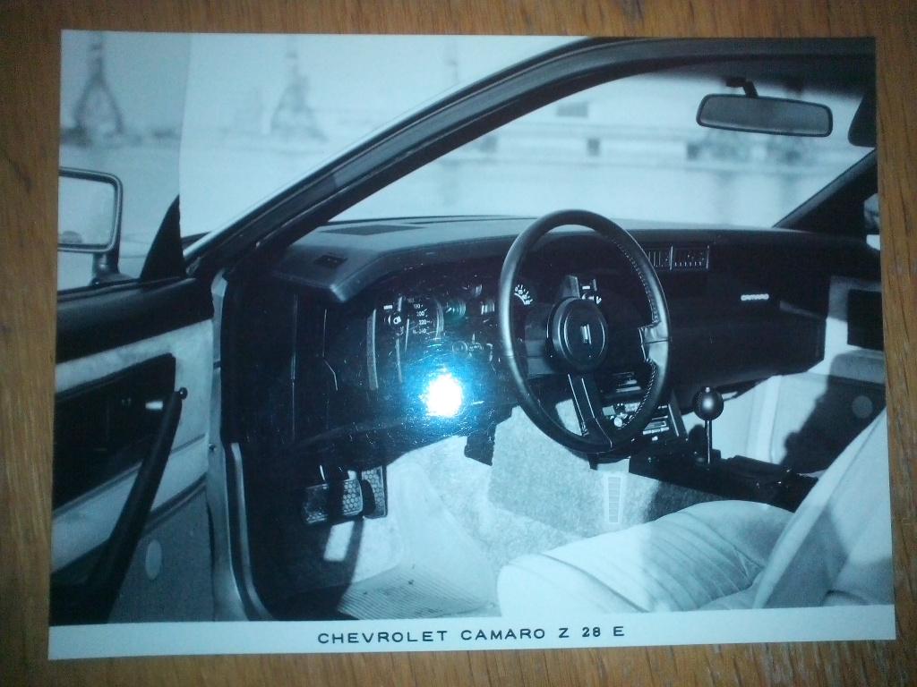 Chevrolet Corvette Texaco groen + Chevy Camaro Z28E persfoto, Ophalen of Verzenden, Zo goed als nieuw, Auto, Overige merken