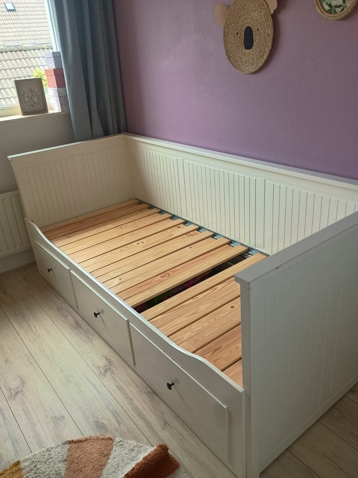 HEMNES Bedbank met 3 lades, wit, 80x200 cm
Bedbank met 3 lad, Ophalen, Gebruikt, 90 cm, Eenpersoons
