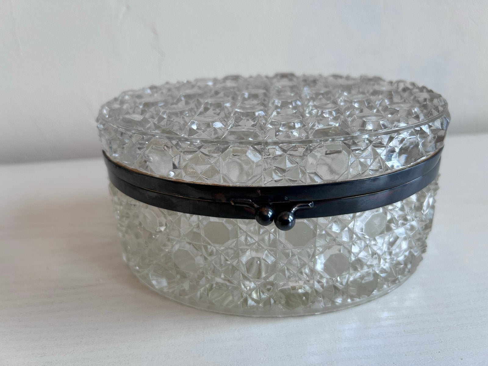 Vintage glazen kistje met metalen sluiting, Ophalen of Verzenden