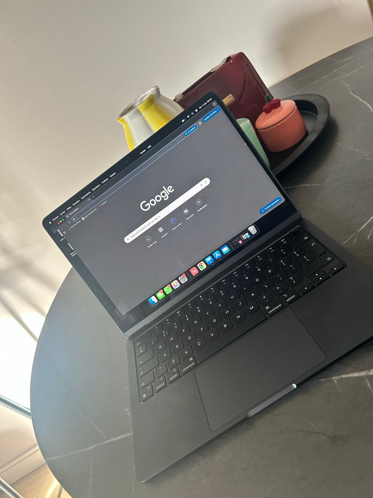 Foto 2 van Zo goed als nieuwe MacBook air 13,6 inch M2