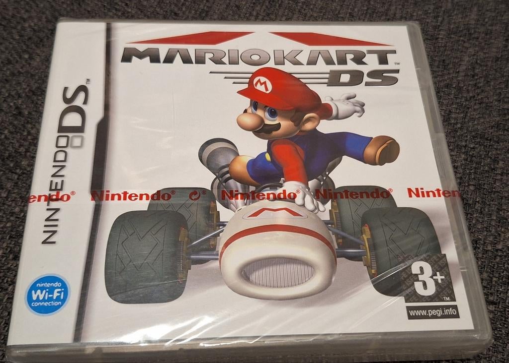 Mario Kart DS - Factory Sealed Red Strip (1st edition), Online, Racen en Vliegen, Nieuw, Ophalen of Verzenden