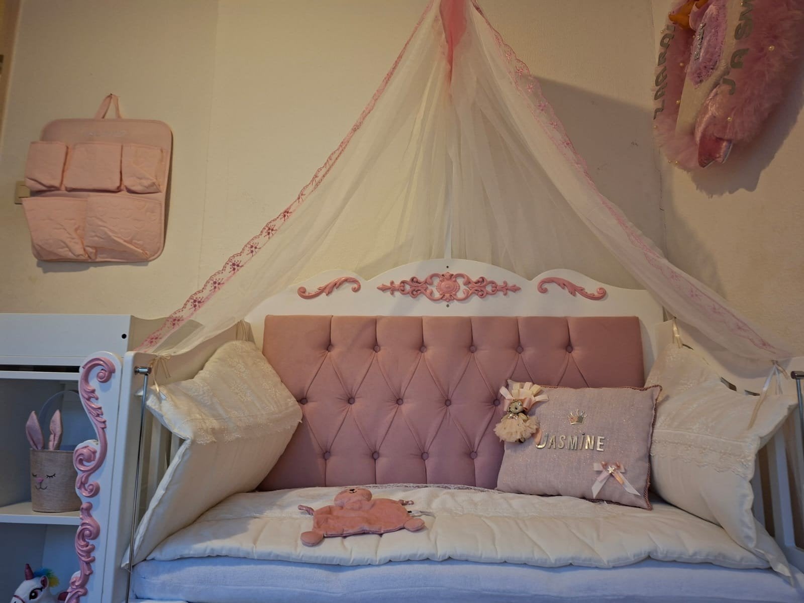Complete babykamer: Bed, commode, matras en accessoires, Ophalen, Nieuw, Minder dan 140 cm, Lattenbodem