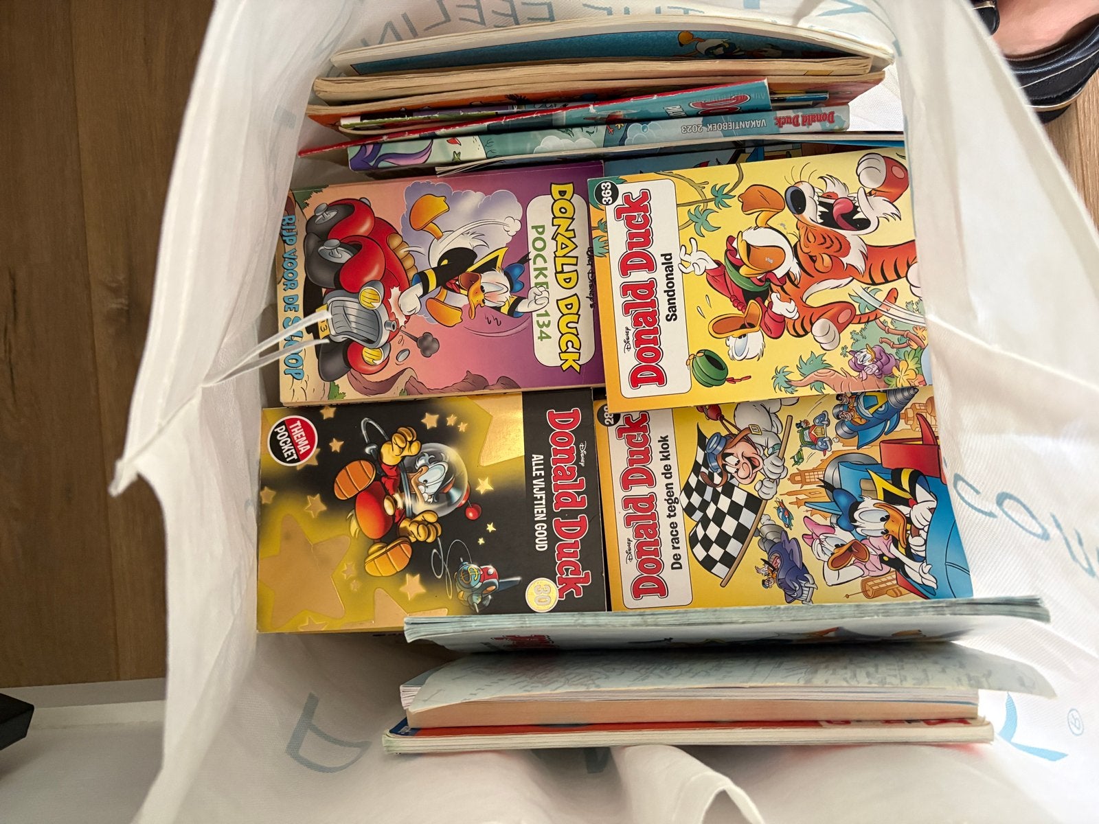 Grote tas vol Donald Duck Pockets, Boeken, Stripboeken, Meerdere stripboeken, Ophalen, Gelezen
