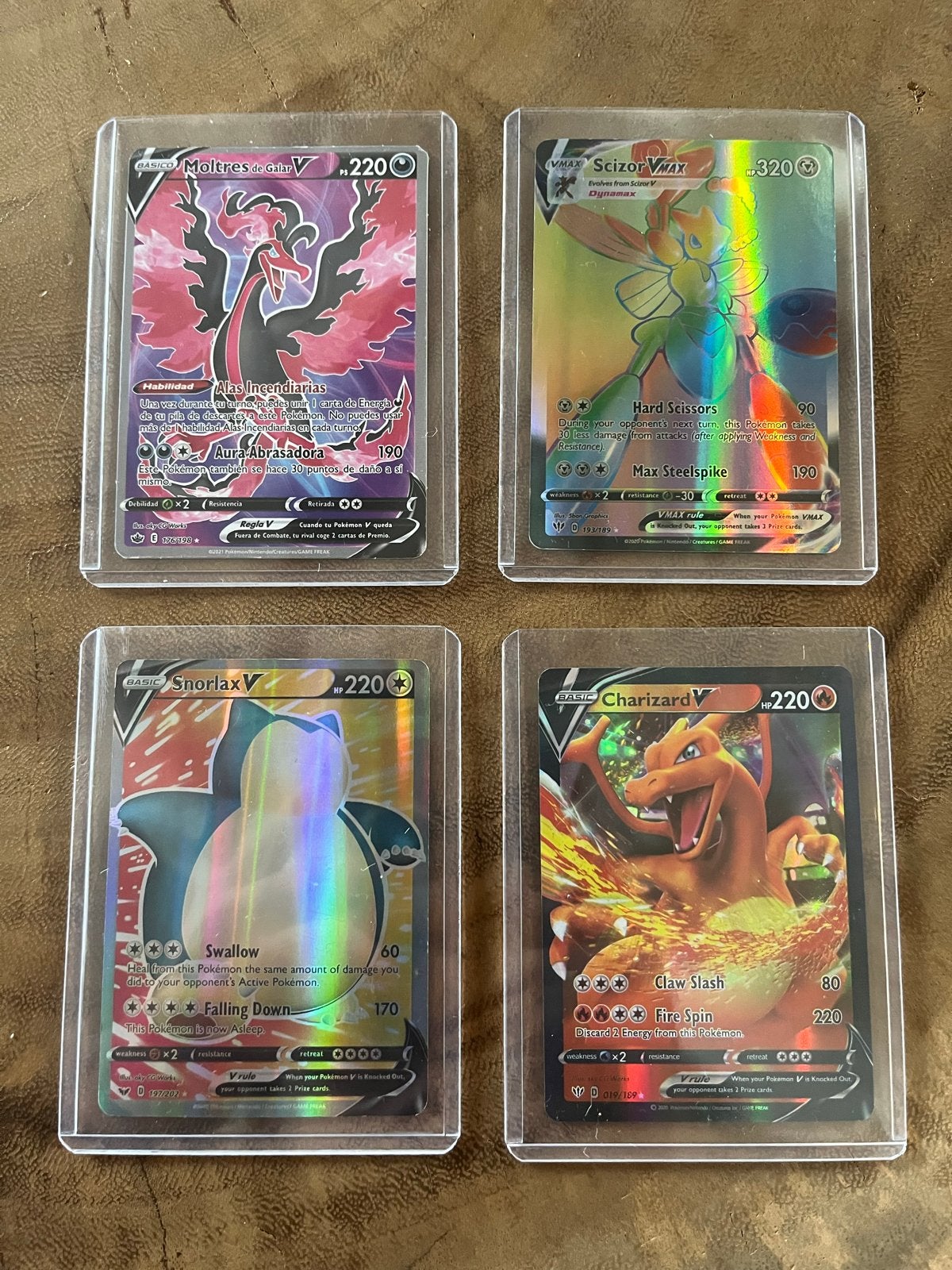 Pokémon VMAX Kaarten: Moltres, Scizor, Snorlax, Charizard, Ophalen of Verzenden, Zo goed als nieuw, Meerdere kaarten