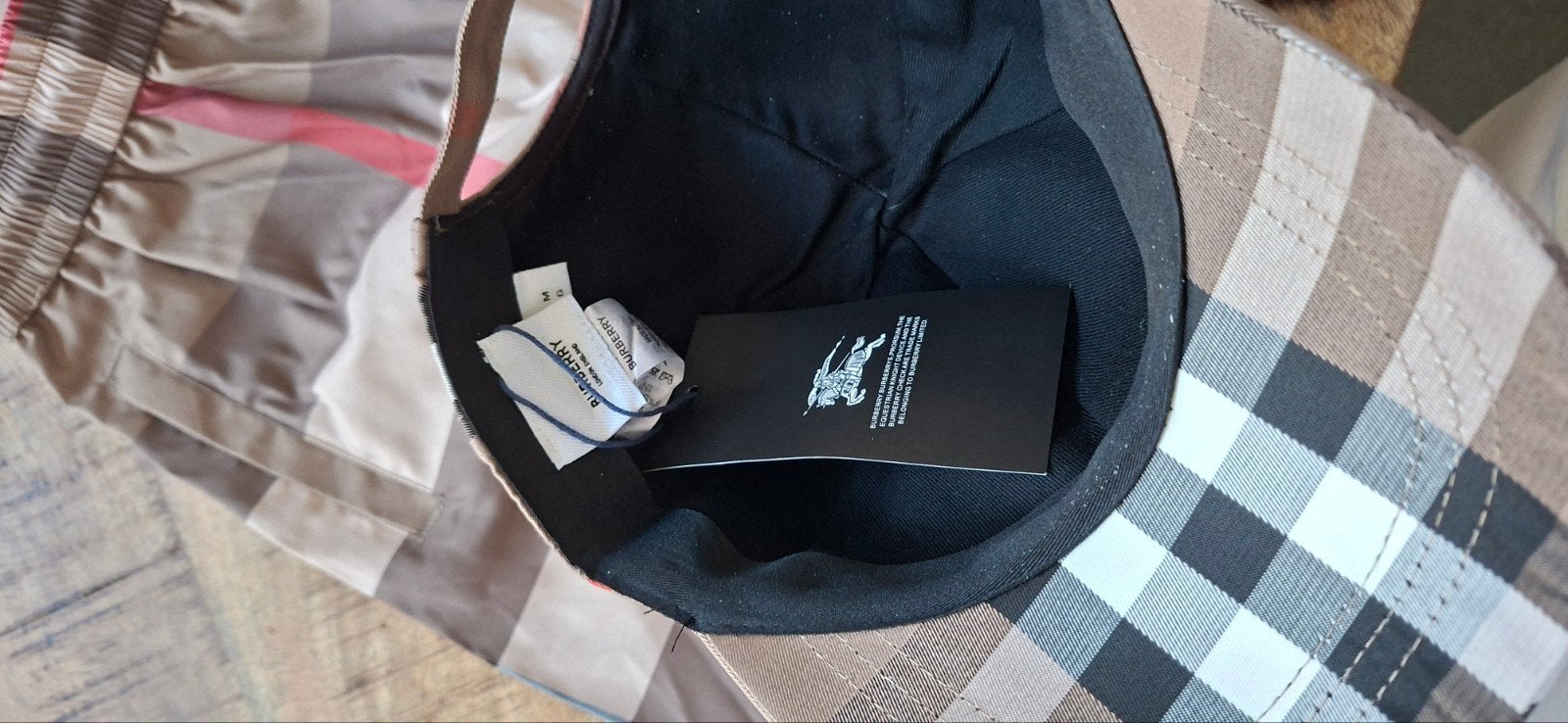 Burberry Zwembroek en gratis petje Maat M/L, Beige, Overige maten, Ophalen of Verzenden, Zwemshort