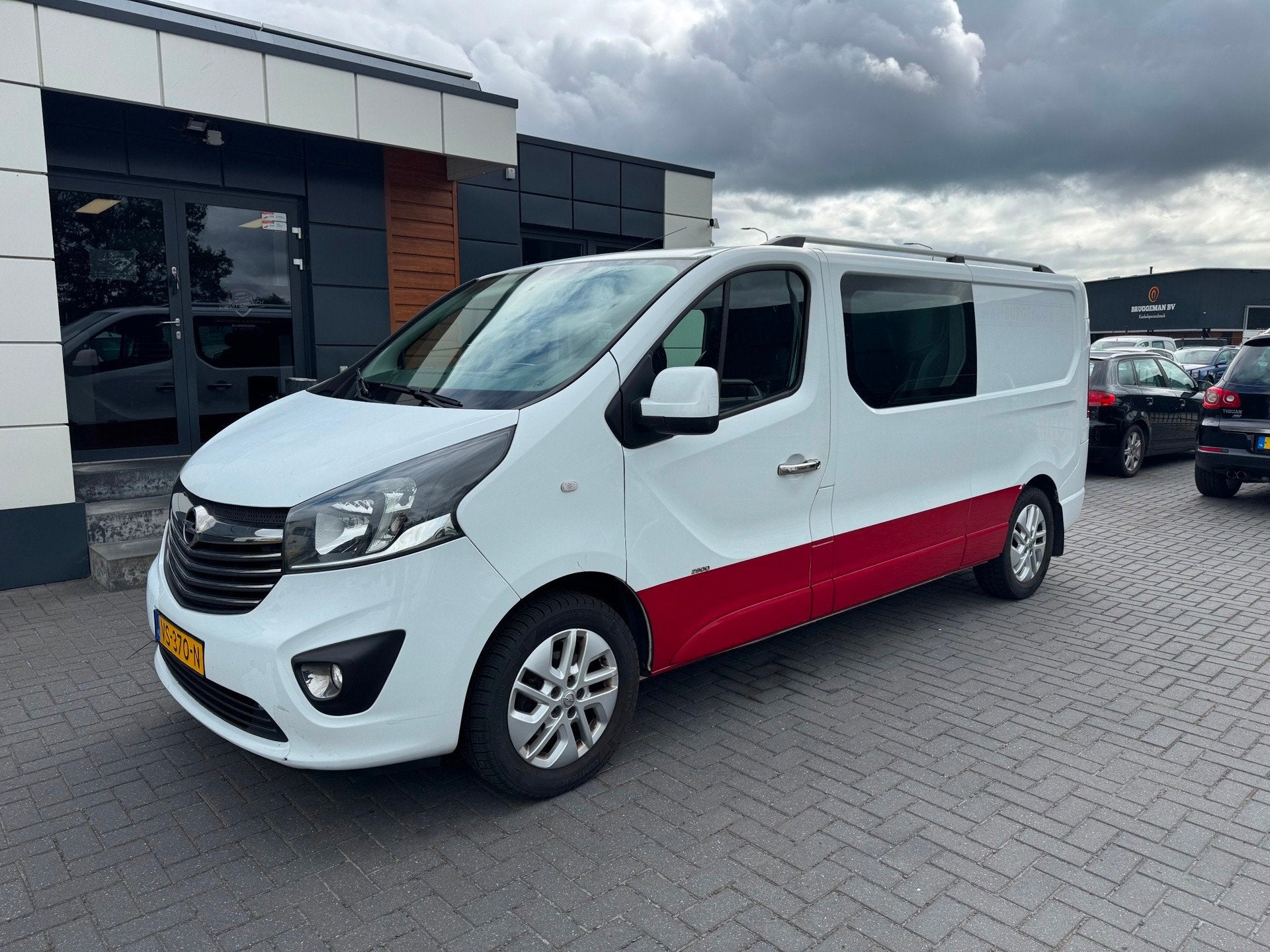 Opel Vivaro 1.6 CDTI L2 Sport Dubbelcabine 2015 navi airco 1, Voorwielaandrijving, Euro 5, Stof, Gebruikt