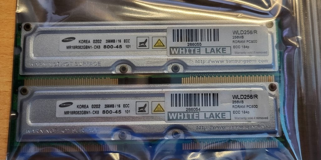 2x Samsung 256MB/16 MR18R082GBN1-CK8 800-45 PC800 ECC RDRAM, Overige soorten, Server, Gebruikt, 1 GB of minder