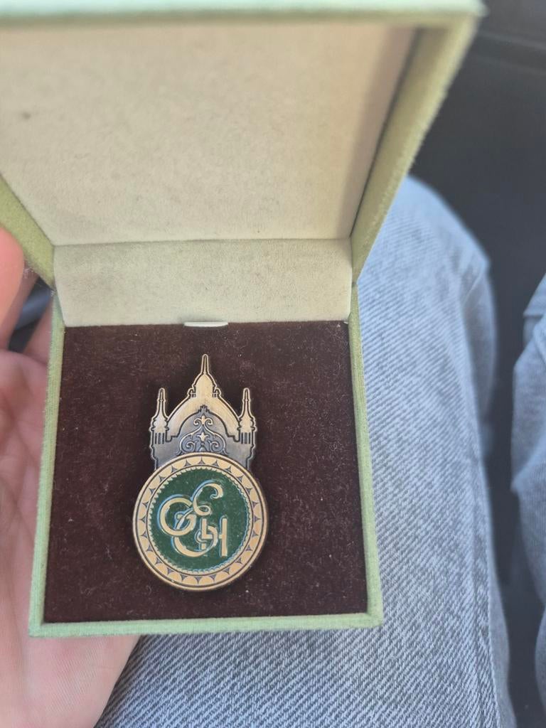 Efteling Grand Hotel Pin - Exclusief Verzamelobject, Verzamelen, Efteling, Ophalen of Verzenden