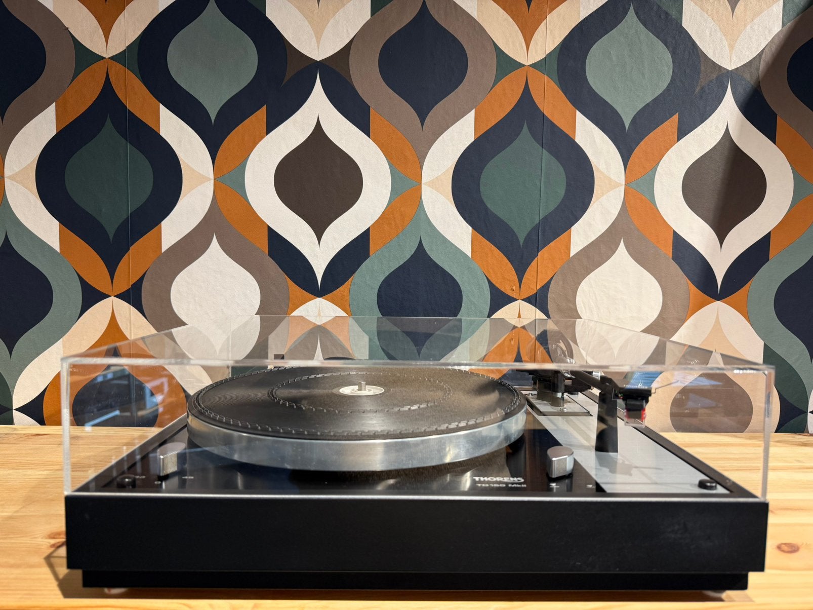 Thorens TD 160 MkII, AT VMN40ML, nieuwstaat garantie, Ophalen, Contact@vintageaudiobreda.nl, Thorens, Thorens