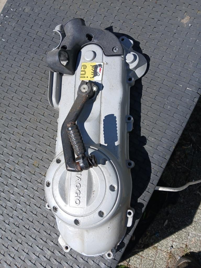 Zip / vespa 4t 2v carterkap kompleet met kickstarter, Ophalen of Verzenden, Gebruikt, Blok, Piaggio