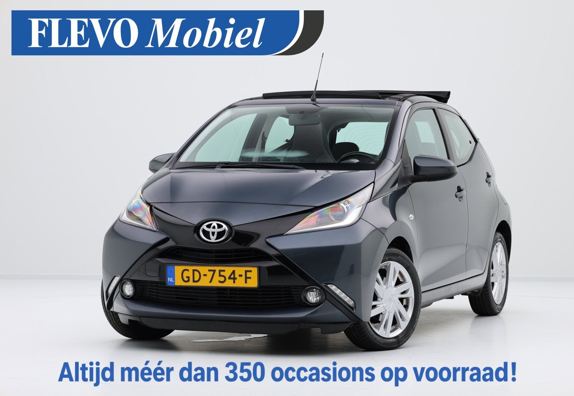 Toyota Aygo 1.0 VVT-i x-wave 5-drs Pano/Vouwdak|Navi|Airco|L, Voorwielaandrijving, Euro 5, Gebruikt, Leder en Stof