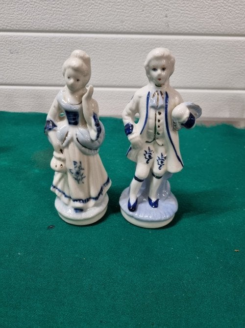 -	Beelden dame en heer blauw wit, Ophalen of Verzenden