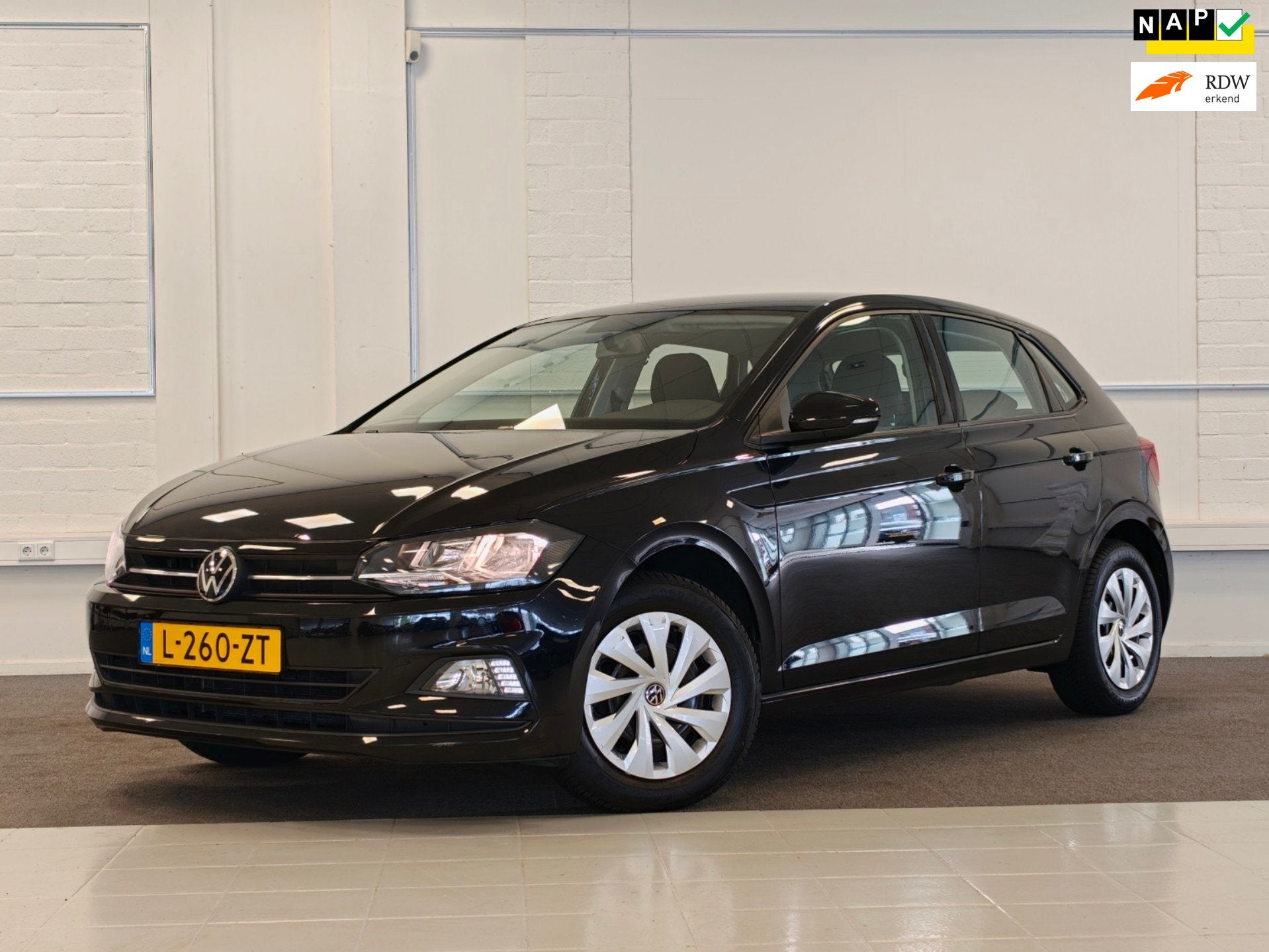 Volkswagen Polo 1.0 TSI Comfortline Executive-pakket Carplay, Auto's, Voorwielaandrijving, Gebruikt, Bedrijf, Handgeschakeld